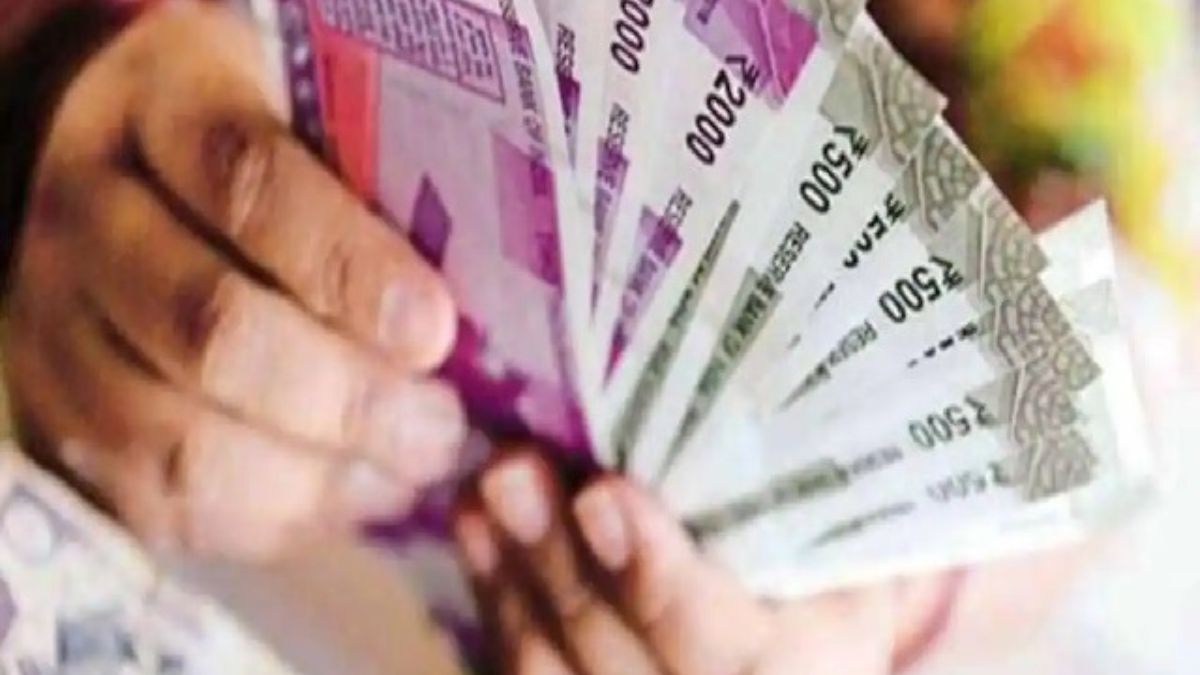 7th Pay Commission Centre Likely To Announce 4 Da Hike In July How To Calculate Dearness